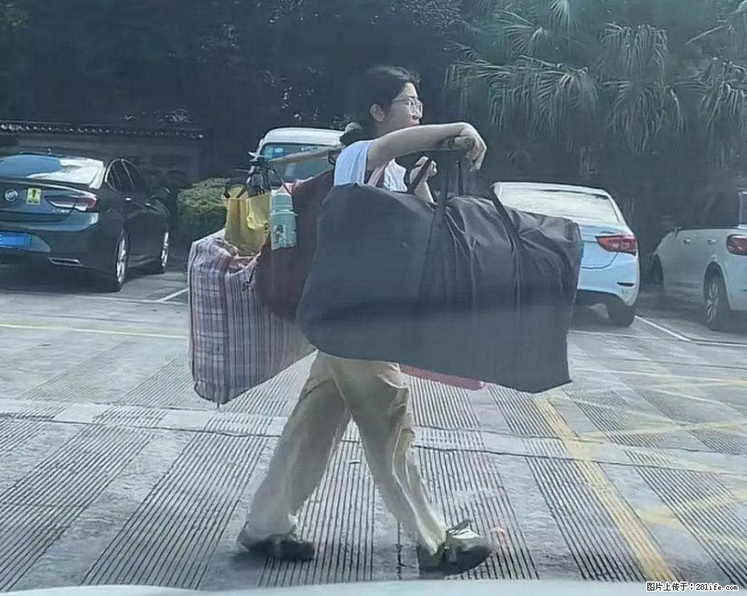 全网追的“扁担女孩”，找了一份暑假工，时薪12元 - 黔东南生活资讯 - 黔东南28生活网 qdn.28life.com