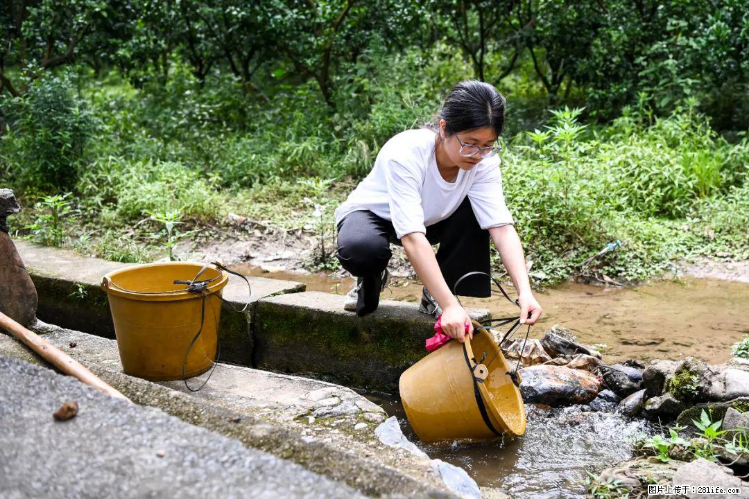 全网追的“扁担女孩”，找了一份暑假工，时薪12元 - 黔东南生活资讯 - 黔东南28生活网 qdn.28life.com